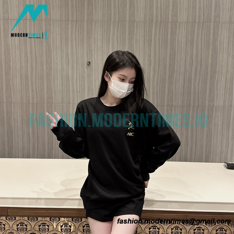 Arc Teryx - Colorful Logo Printed Turtleneck Hoodie