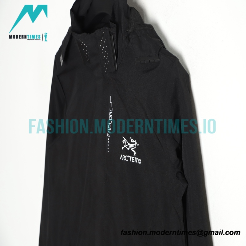 Arc Teryx - Functional Stereoscopic Cutting Charge Jacket