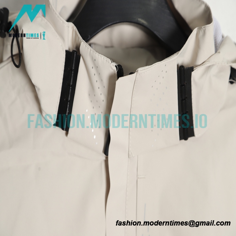 Arc Teryx - Functional Stereoscopic Cutting Charge Jacket