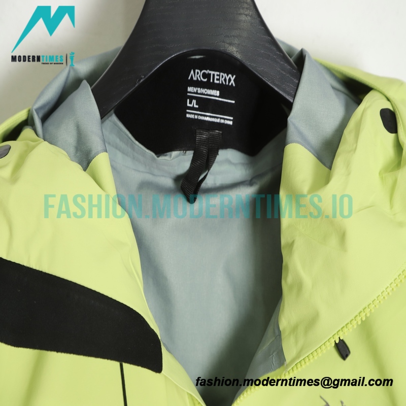 Arc Teryx - Alpha SV Outdoor Hardshell Jackets
