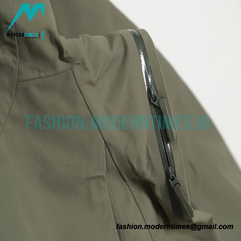Arc Teryx - Alpha SV Outdoor Hardshell Jackets