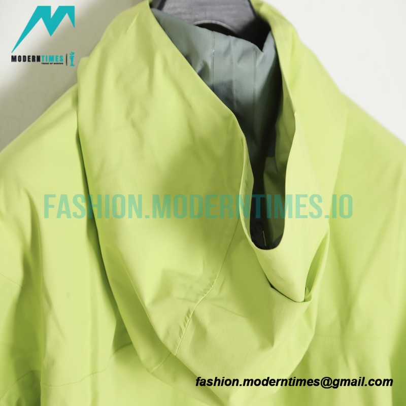 Arc Teryx - Alpha SV Outdoor Hardshell Jackets