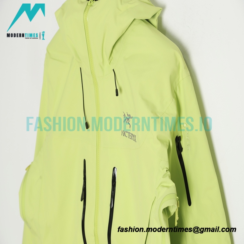 Arc Teryx - Alpha SV Outdoor Hardshell Jackets