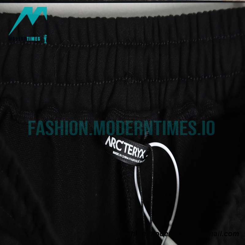 Arc Teryx - 2023ss New Letter Graffiti Print Shorts Pants