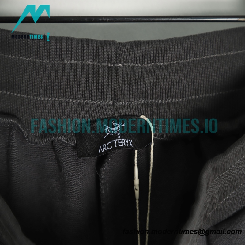 Arc Teryx - Embroidered Logo Sweatpants
