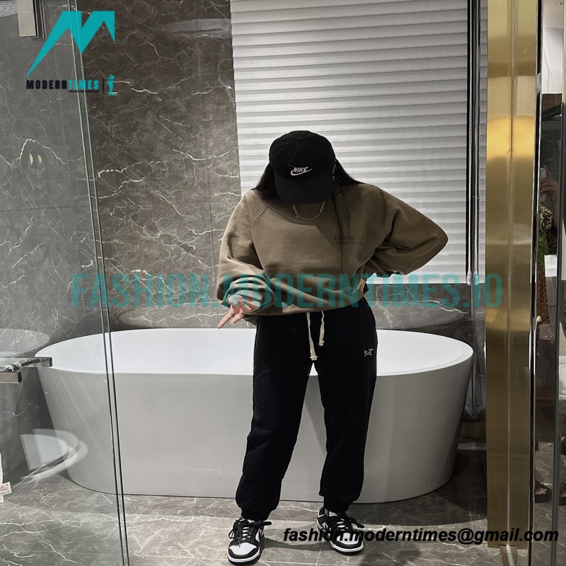 Arc Teryx - Embroidered Logo Sweatpants
