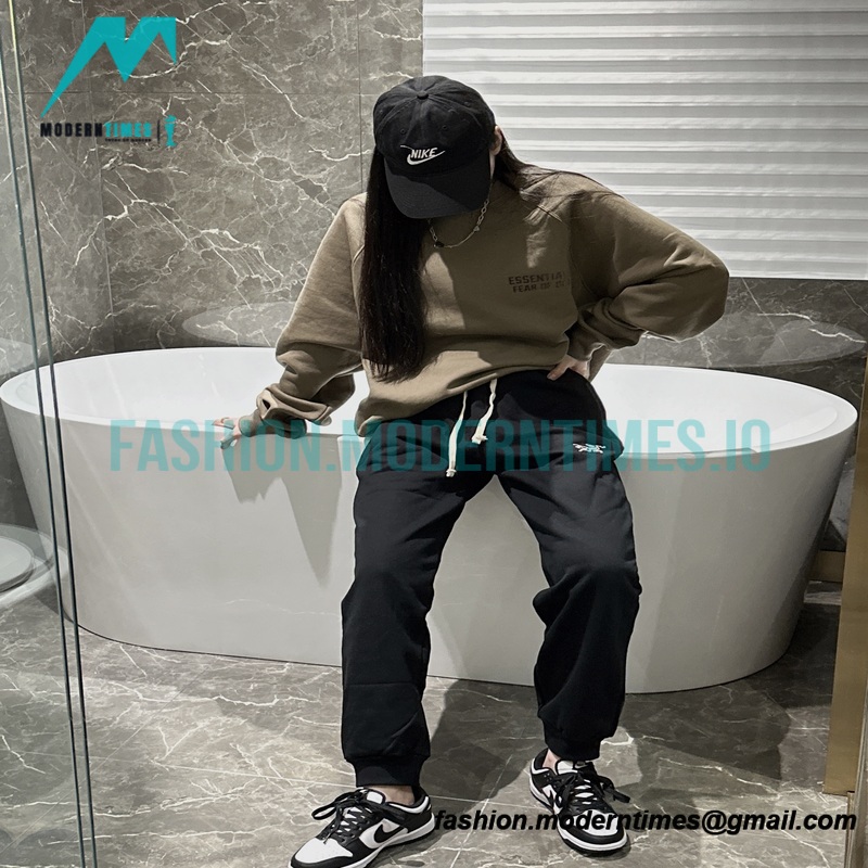 Arc Teryx - Embroidered Logo Sweatpants