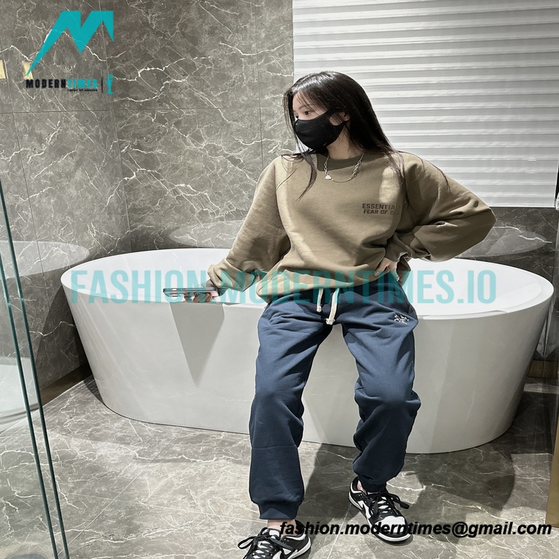 Arc Teryx - Embroidered Logo Sweatpants