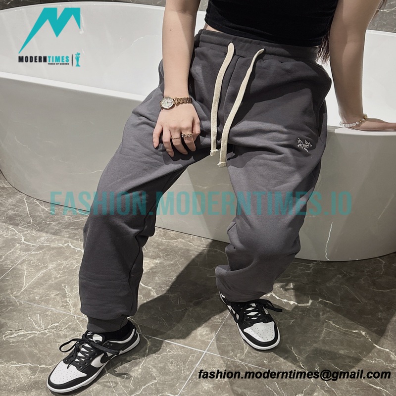 Arc Teryx - Embroidered Logo Sweatpants