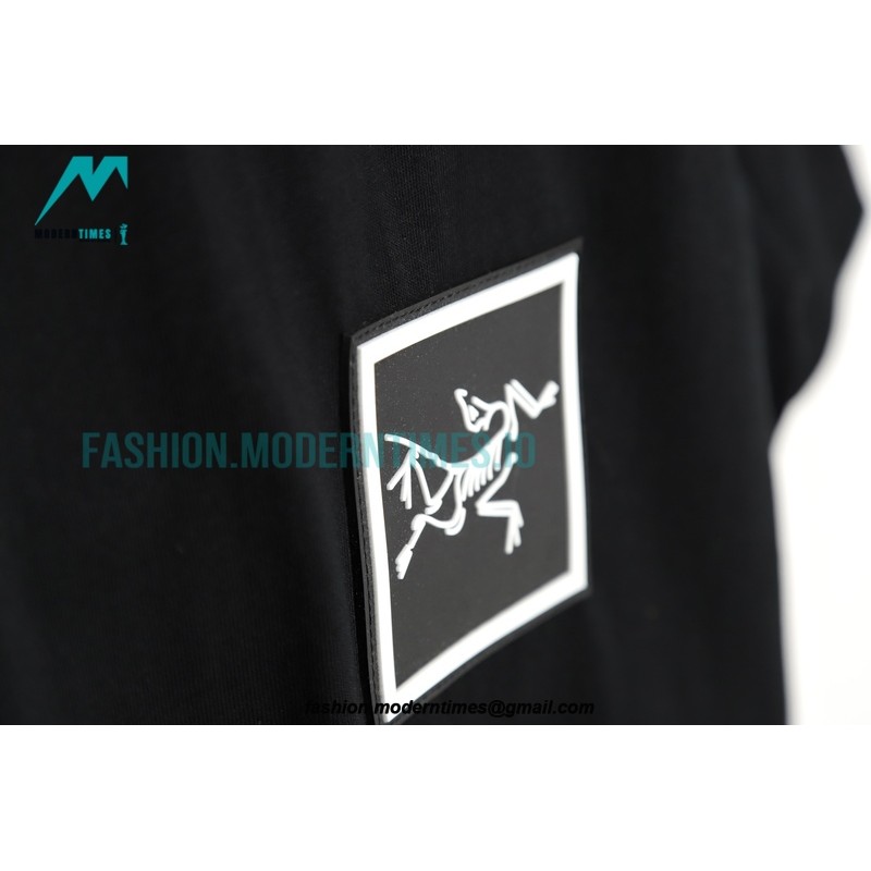 Arc Teryx - 23ss Chest Silicone Logo Short Sleeve
