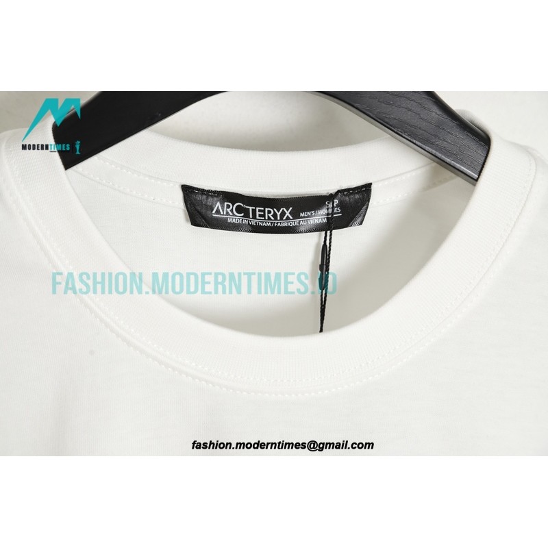 Arc Teryx - 23ss Chest Silicone Logo Short Sleeve