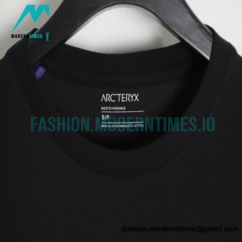 Arc Teryx - Short Sleeve T-shirt With Plain Line And Color Matching