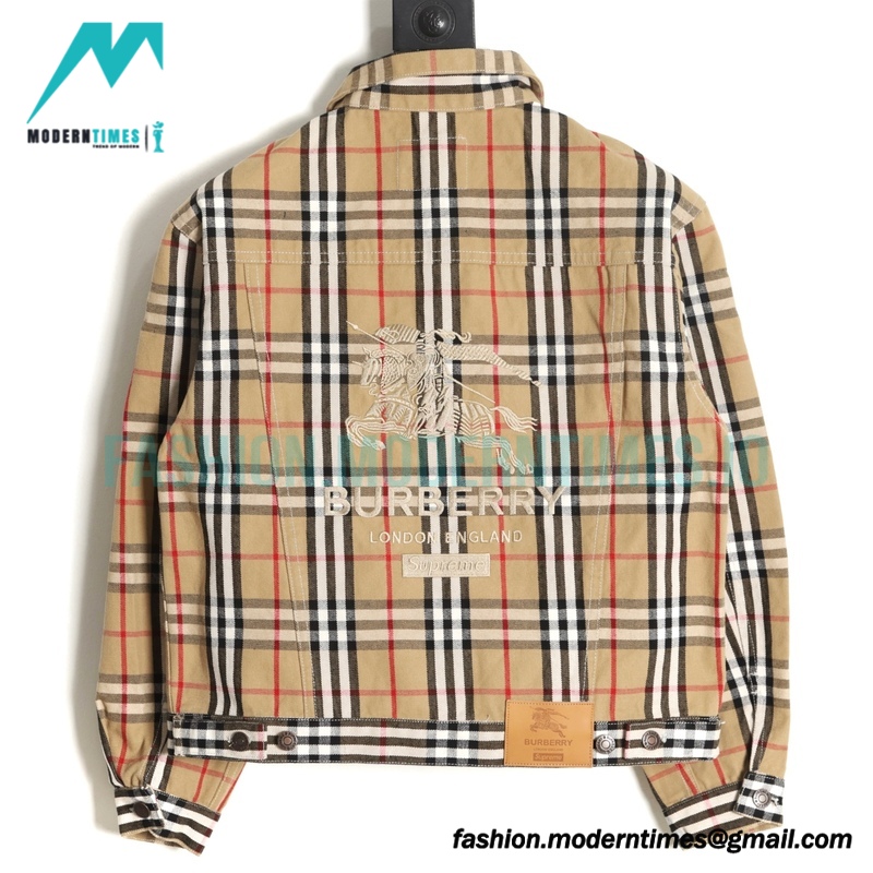  Burberry - Supreme  Co-branded Warhorse Embroidered Denim Jacket