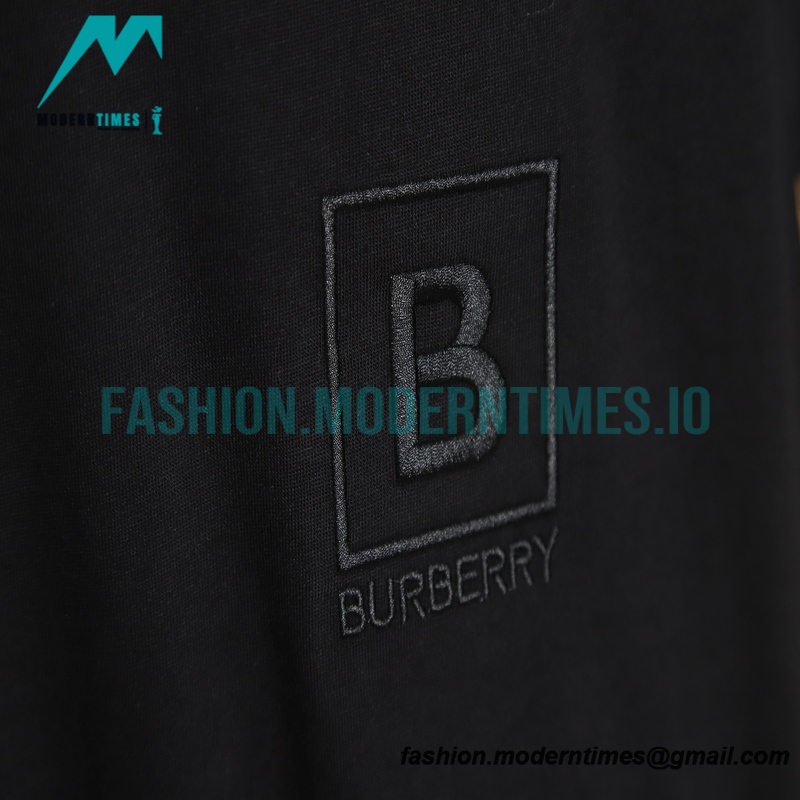 Burberry - Short Sleeved T-shirt With B Label Embroidery Stitched On The Chest