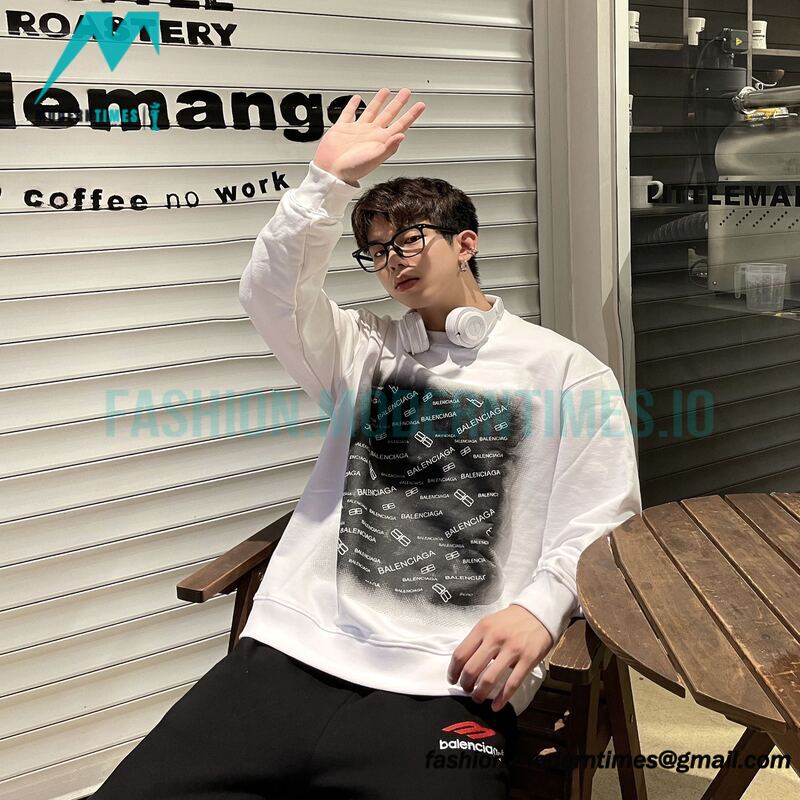 Balenciga - 23SS Gradient Letter Logo Round Neck Hoodie 