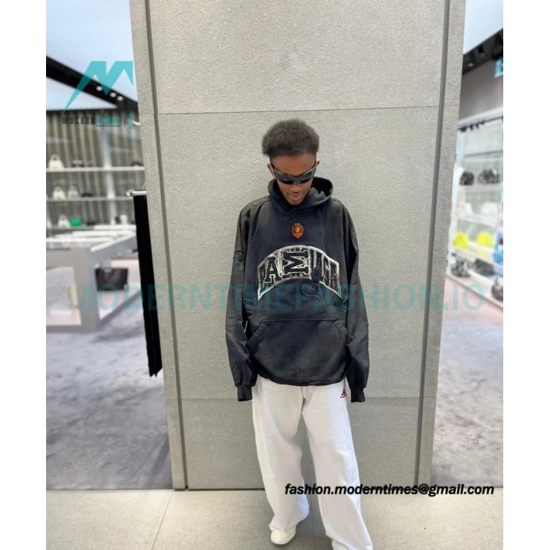 Balenciaga - 23FW Manchester United Dirty Wash Destruction Hoodie