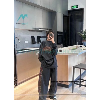  Balenciaga - Flame Letter Round Neck Long Sleeve T-shirt