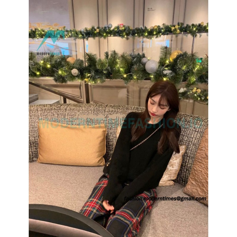 Celine - 23 New Arcde Triomphe Striped Embroidered Sweater