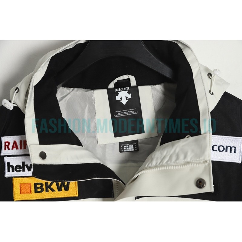 Descente - Embroidered Multi-label Co-brand Hardshell Jacket