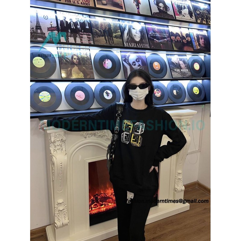 Fendi - Double F Embroidered Logo Round Neck Hoodie