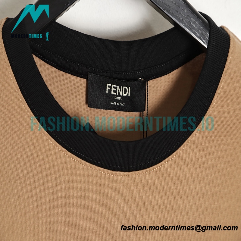 Fendi- 23ss Colour-matched Logo Foam-printed Short-sleeved T-shirt