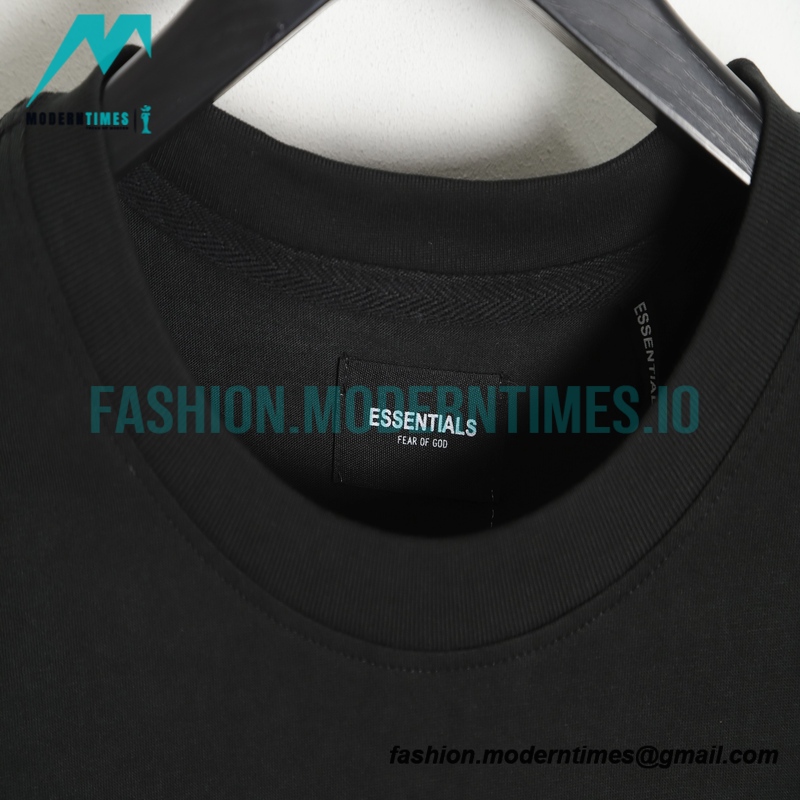 Fear Of God - Short Sleeve T-shirt With Reflective Letter Print On The Back
