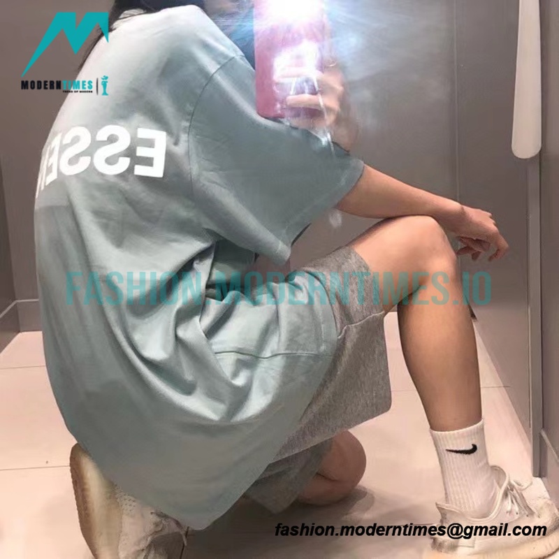 Fear Of God - Short Sleeve T-shirt With Reflective Letter Print On The Back