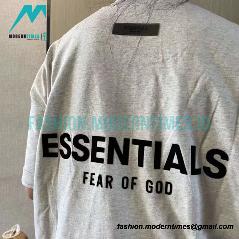 Fear Of God - Double-row Flocked Letter Short-sleeved T-shirt
