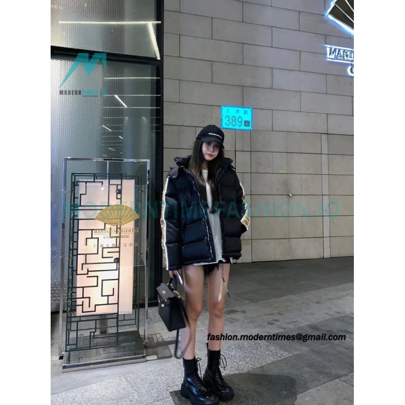 Gucci - 20FW Reflective G Jacquard Stripe Down Jacket