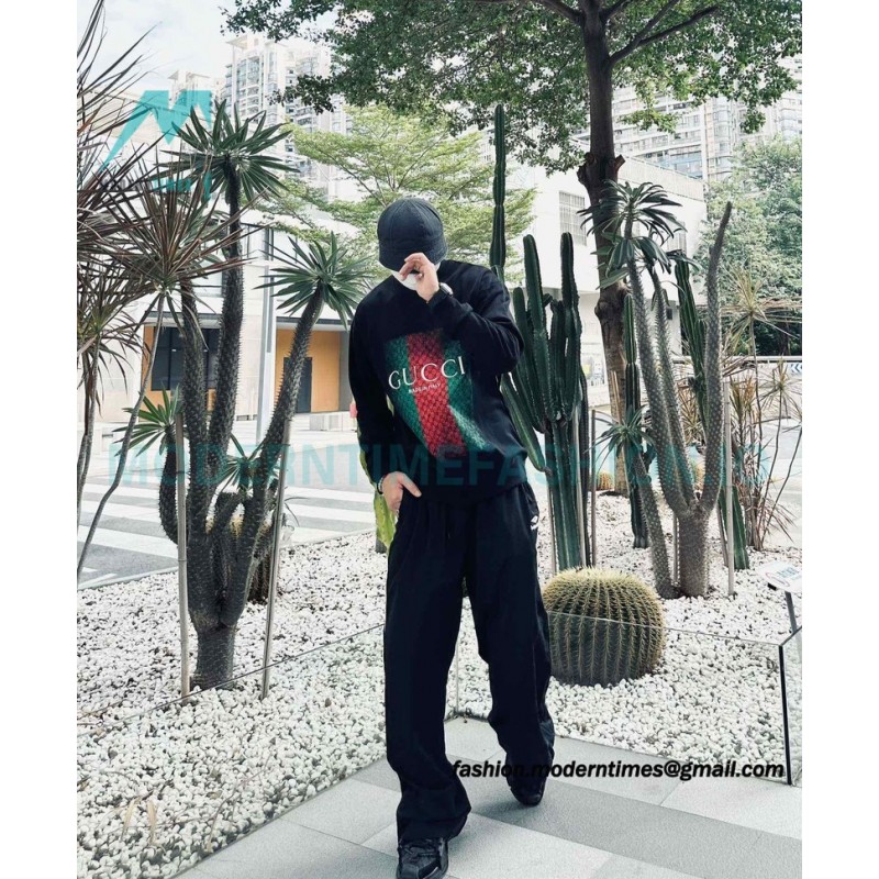 Gucci - Embroidered Logo Crew Neck Hoodie