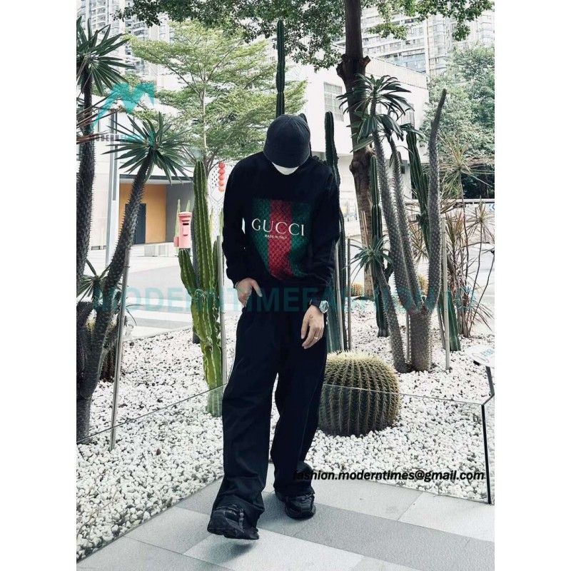 Gucci - Embroidered Logo Crew Neck Hoodie