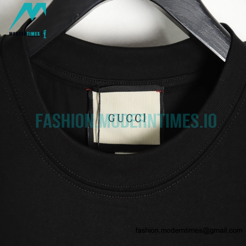 Gucci - Long Laces Letter Logo Short-sleeved Round Neck T-shirt