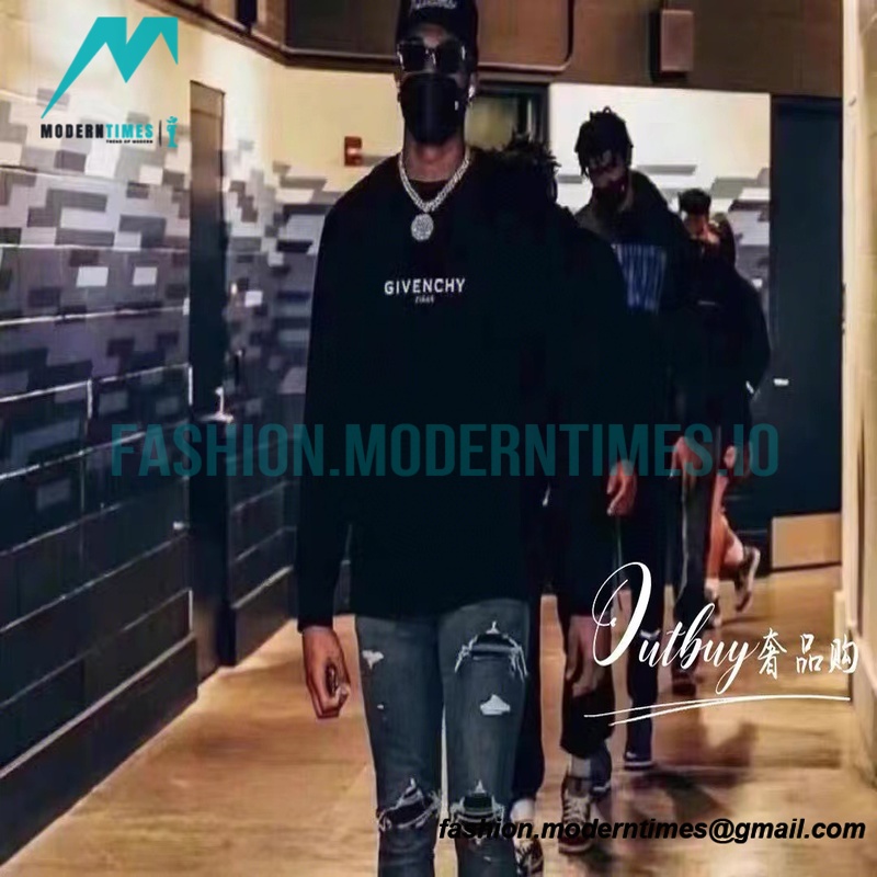 Givenchy - 22SS Reverse Letter Crewneck Hoodie