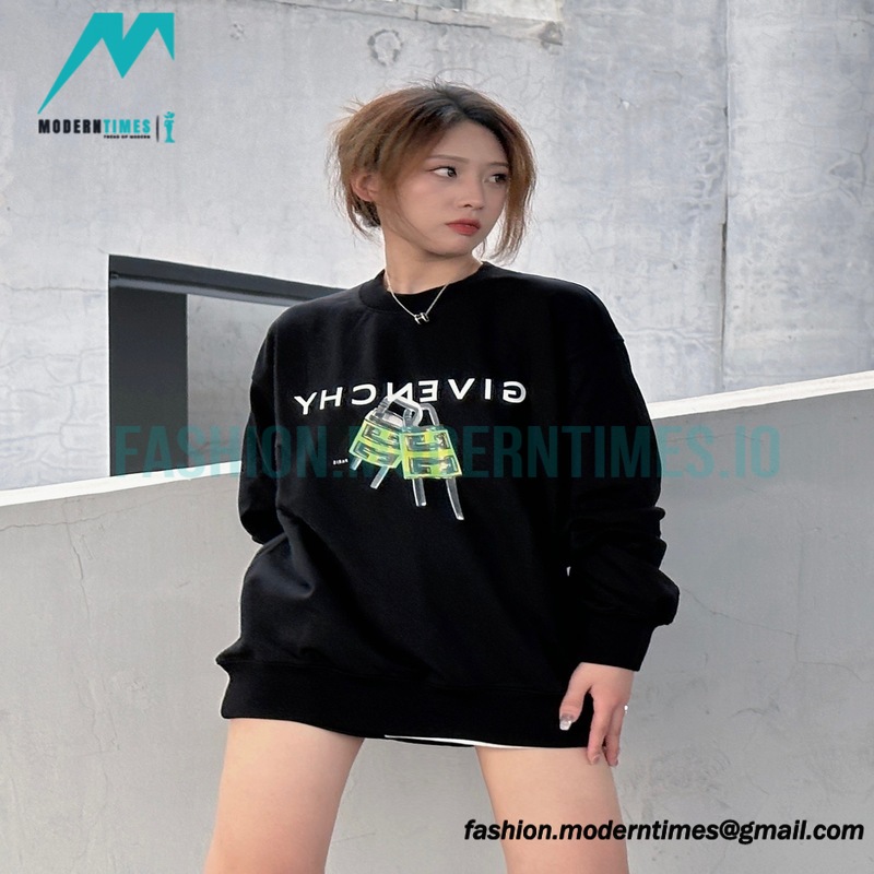 Givenchy - 22SS Reverse Letter Crewneck Hoodie