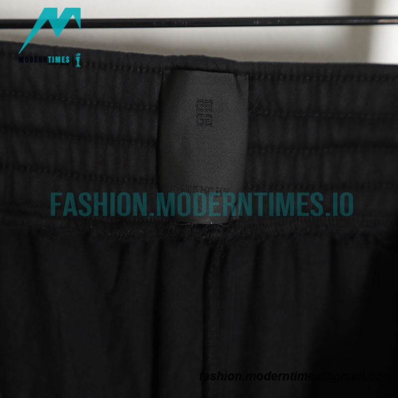Givenchy - 23SS Ripped Print Fake Two Piece Shorts Pants