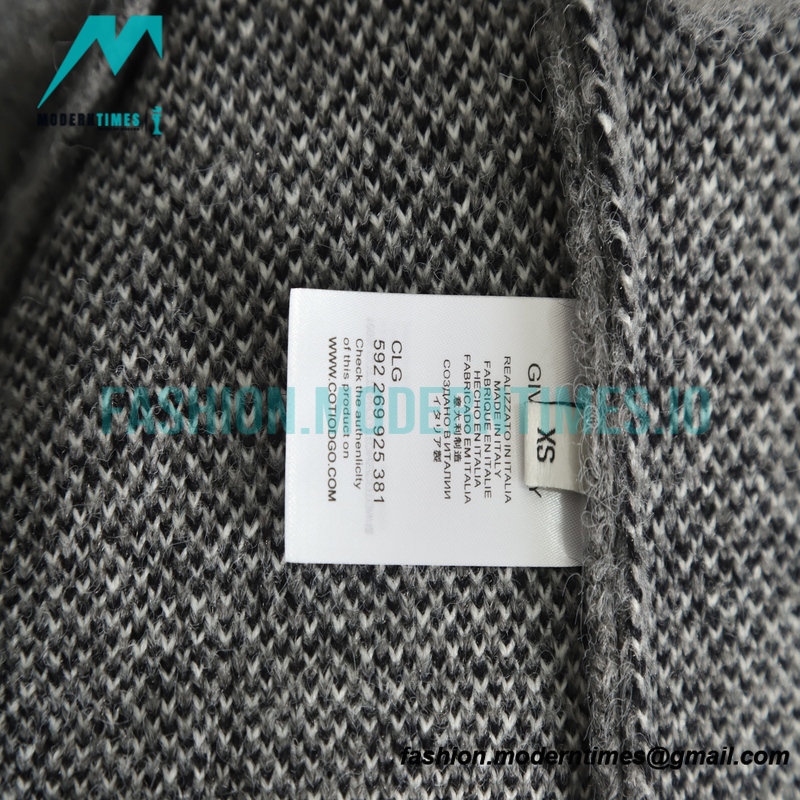Givenchy - 21FW Dog Head Mohair Crewneck Sweater