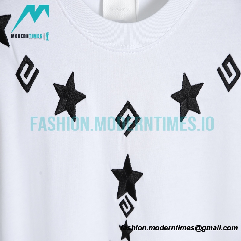 Givenchy - 23ss Embroidered Necklace Short Sleeve