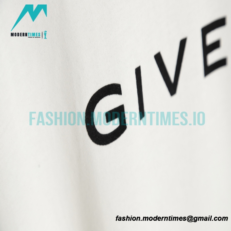 Givenchy - 23SS Chest Flocked Logo Short Sleeve T-shirt
