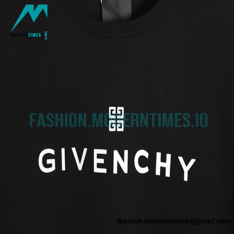 Givenchy - 23SS Chest Flocked Logo Short Sleeve T-shirt