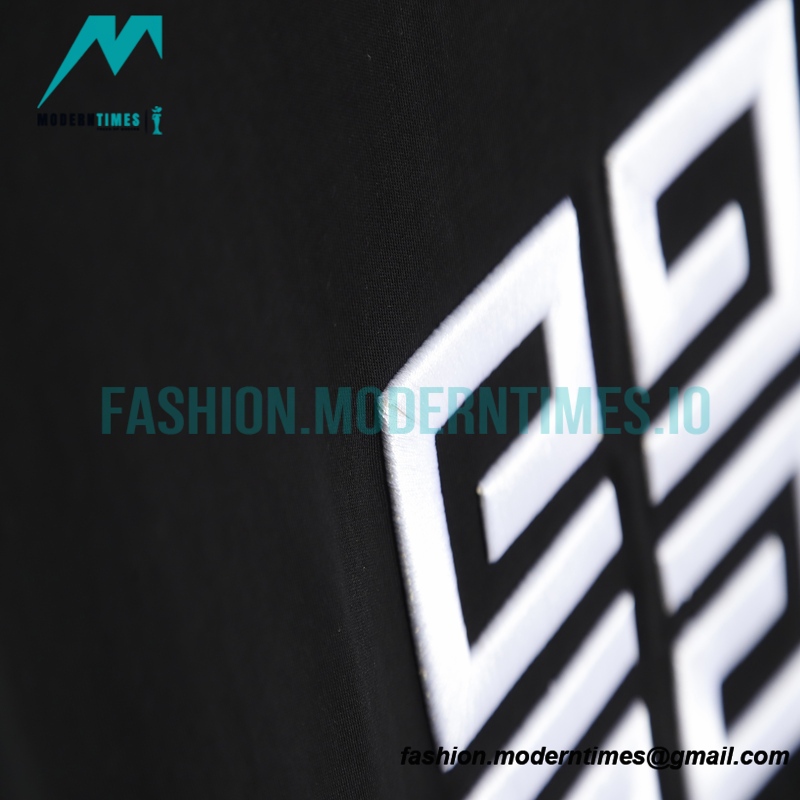 Givenchy - 22SS Four-palace Letter Embroidered Short Sleeve T-shirt