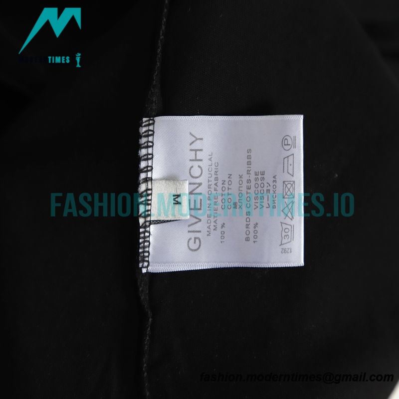 Givenchy - Star Print Wash Crewneck Short Sleeve