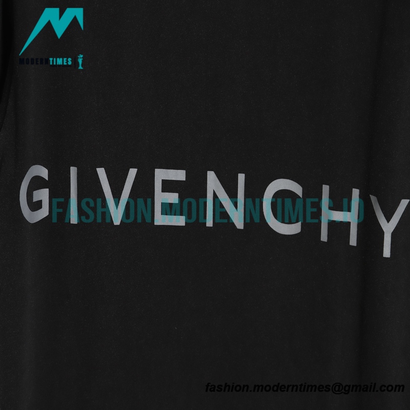 Givenchy - Star Print Wash Crewneck Short Sleeve