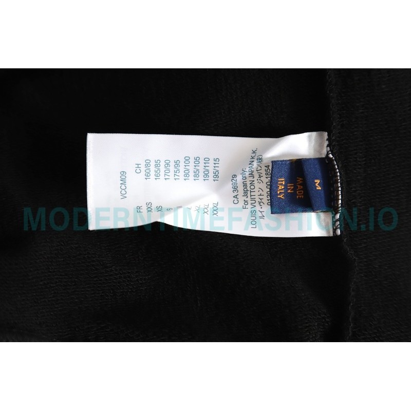 Louis Vuitton - 23FW Graffiti Letter Printed Crewneck Hoodie