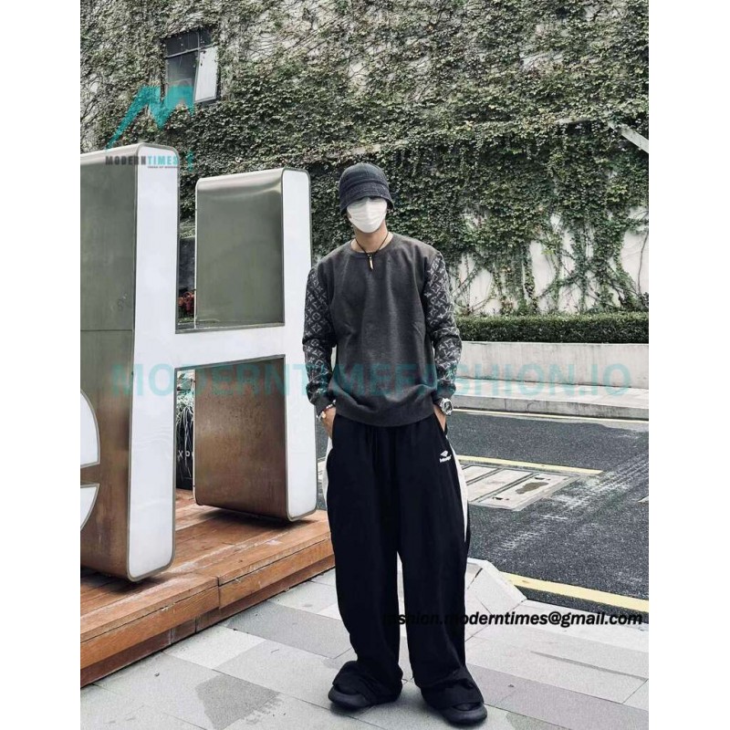 Louis Vuitton - Sweater With Presbytery Sleeves