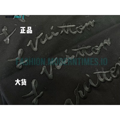  Louis Vuitton - 22SS Embroidered Letter Turtleneck With Long Sleeves