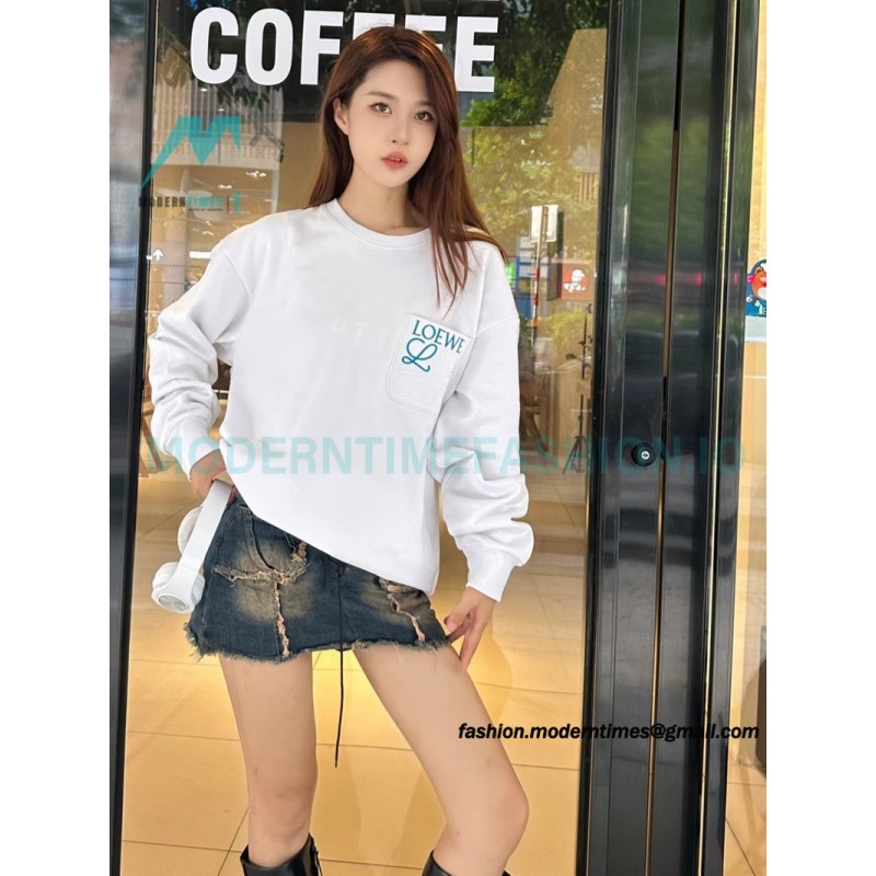 Loewe - Pocket Logo Three-dimensional Color Contrast Embroidered Crewneck Hoodie