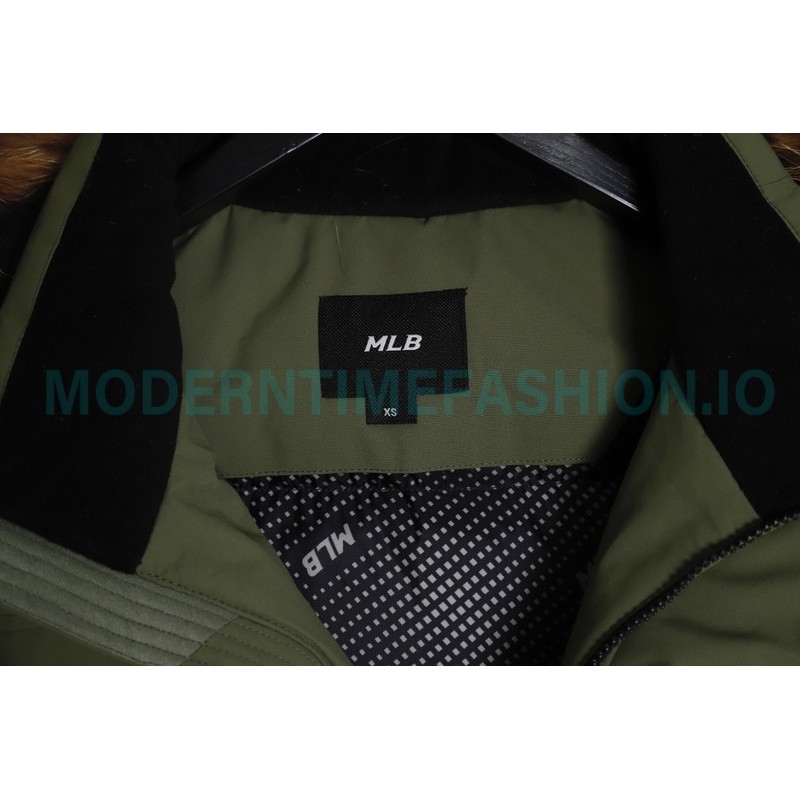 MLB - Chest Embroidered Logo Fur Collar Hooded Down Jacket