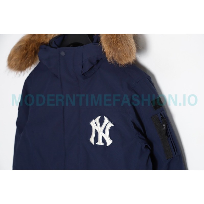 MLB - Chest Embroidered Logo Fur Collar Hooded Down Jacket