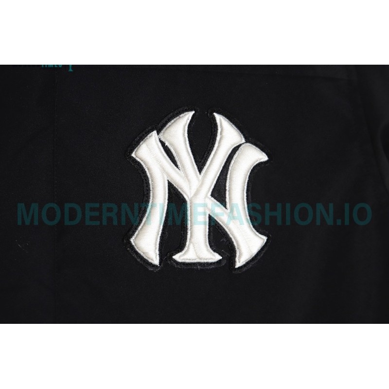 MLB - Chest Embroidered Logo Fur Collar Hooded Down Jacket