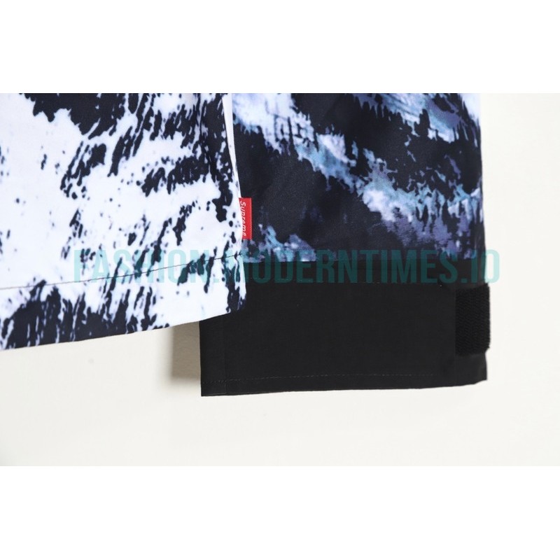 Supreme - The North Face Snowstorm Jacket